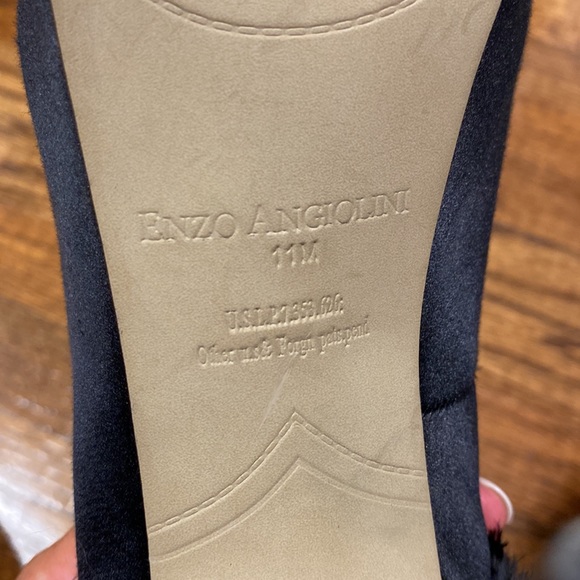 Enzo Angiolini black feather peep toe pumps - Picture 5 of 5